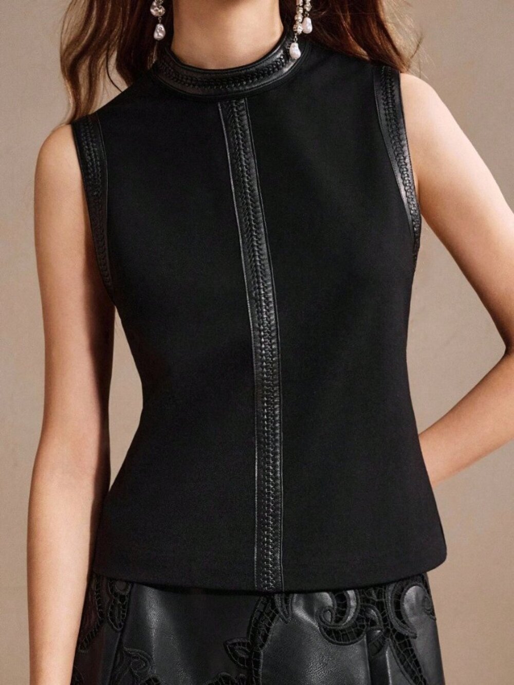Black Elegant Women's Casual Sleeveless Stand Collar Tank Top
